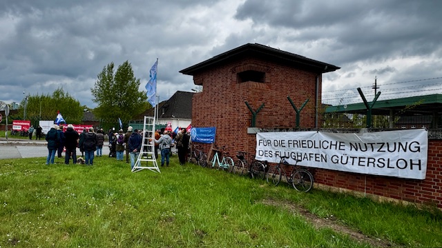 Friedensdemo Flughafen GT/Marienfeld